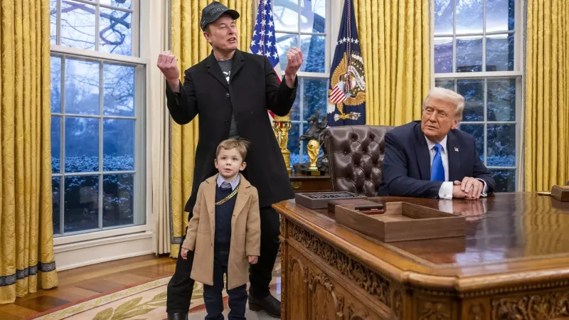 İlon Mask oğlu ilə Ağ Evdə