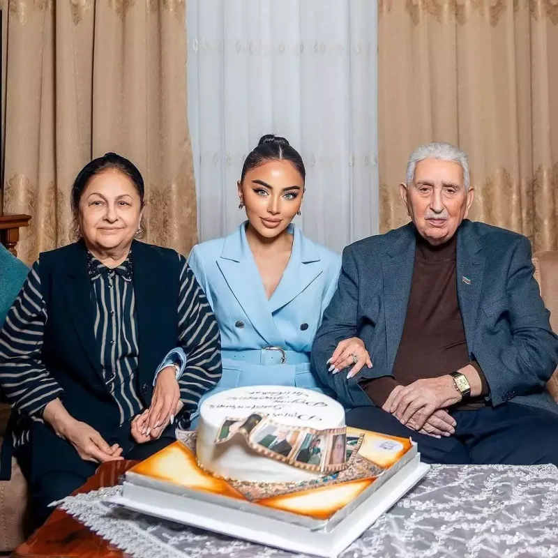 Nanə 44 yaşını Arif Babayevin evində qeyd etdi