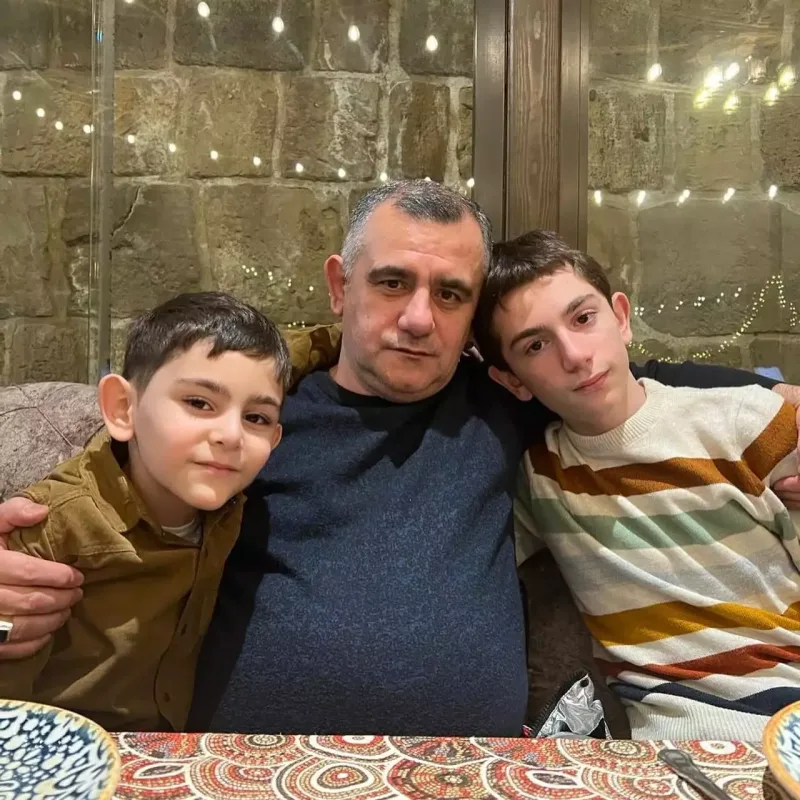 Gülyanaqdan həyat yoldaşına “Sevgililər günü” paylaşımı