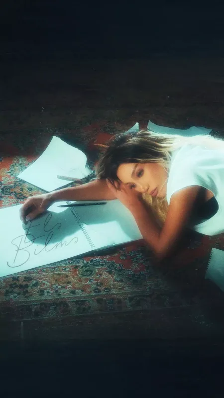 Röya Ayxandan “Sevgililər Günü”  hədiyyəsi