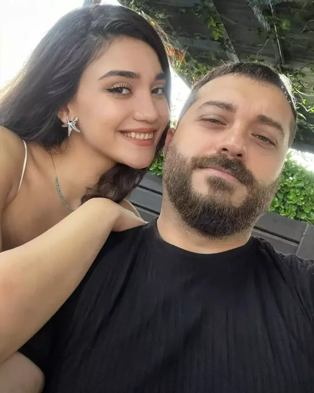 Xanımı ilə fotosunu paylaşıb bu sözləri yazdı