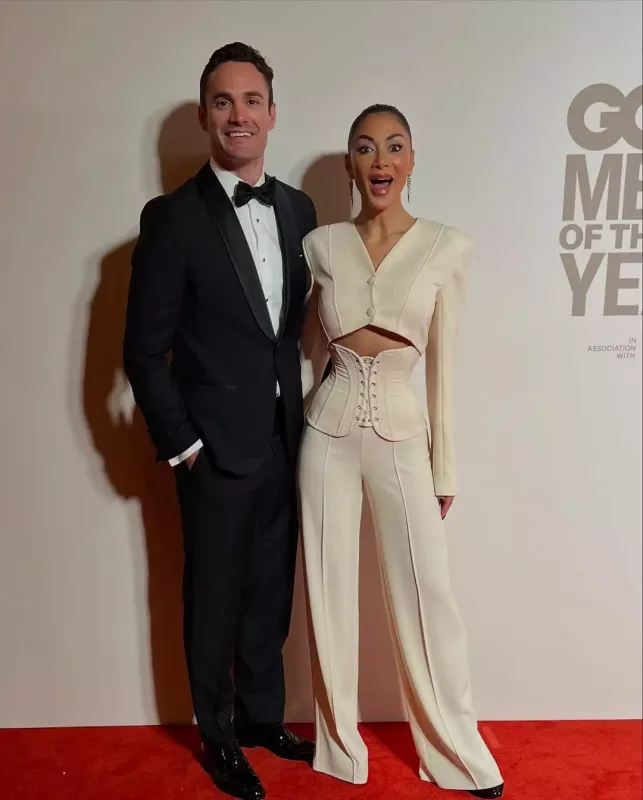 Nikoldan ərinə “Sevgililər günü”ndə eşq etirafı