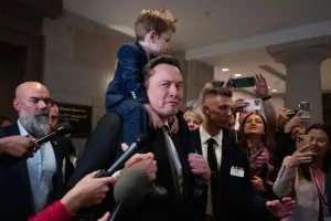 İlon Maskın 13-cü övladı doğulub