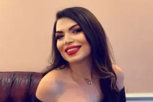 “Sabahımı onkoloq yanında açdım” - Zümrüd