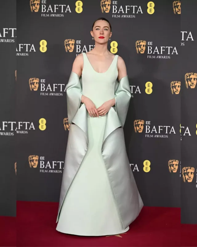BAFTA qırmızı xalısından görüntülər