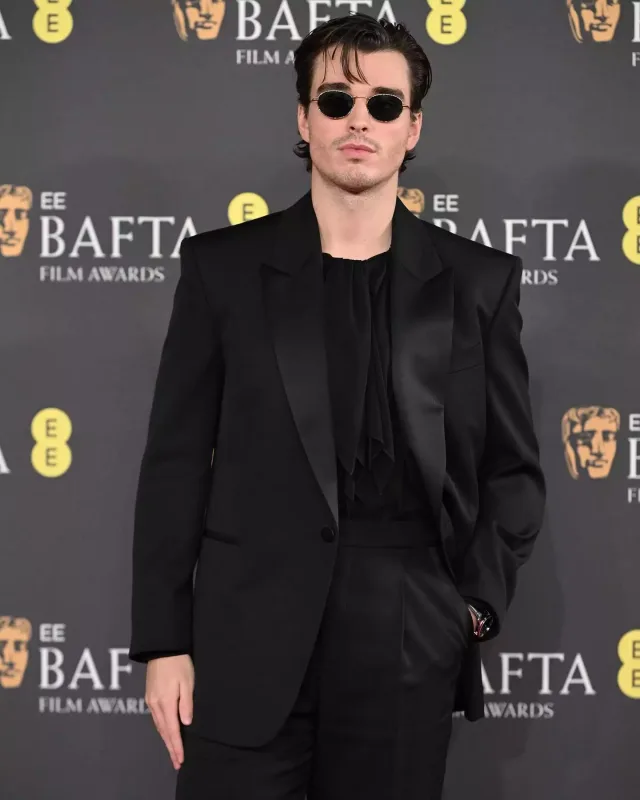 BAFTA qırmızı xalısından görüntülər