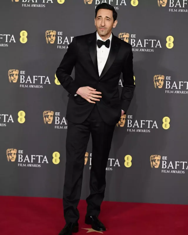 BAFTA qırmızı xalısından görüntülər