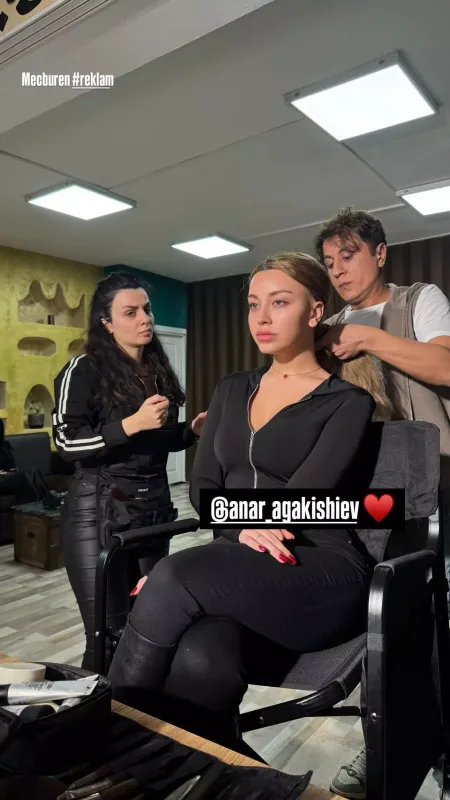 Anar daha bir türkiyəli məşhuru bəzədi