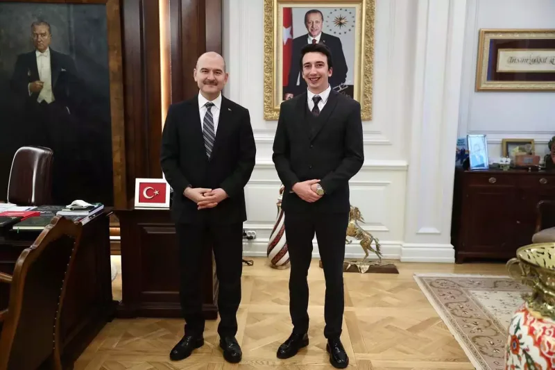 “Şakir Paşa ailesi: Mucizeler ve Skandallar”ın aktrisası iş adamı ilə eşq yaşayır