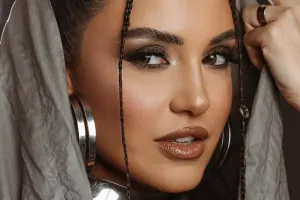 Çinarədən yeni mahnı və fotosessiya