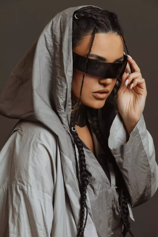 Çinarədən yeni mahnı və fotosessiya