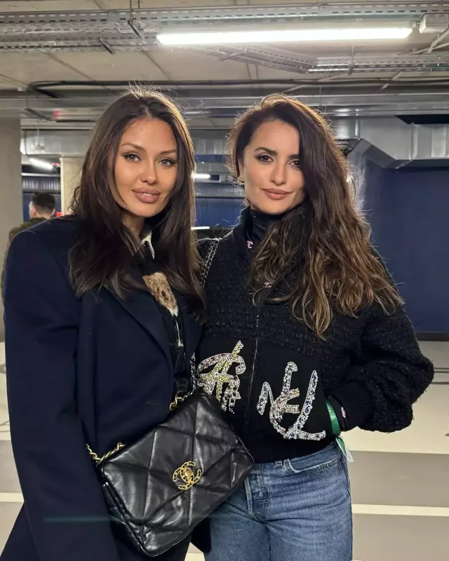 Rusiyalı model Penelopa Kruzla görüşdü