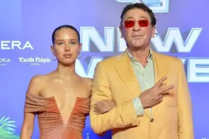 Özündən 43 yaş böyük sevgilisi Lepsə ərə gedəcəyini açıqladı!