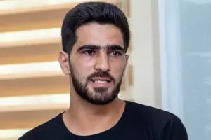 Gənc şair intihara cəhd edib, vəziyyəti ağırdır