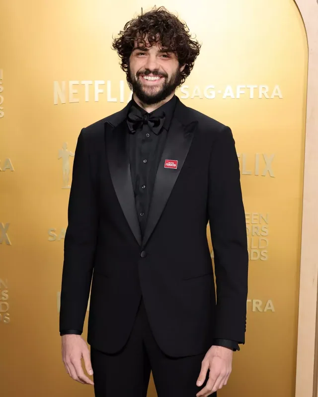 Ödül gecəsinin diqqət çəkənləri...