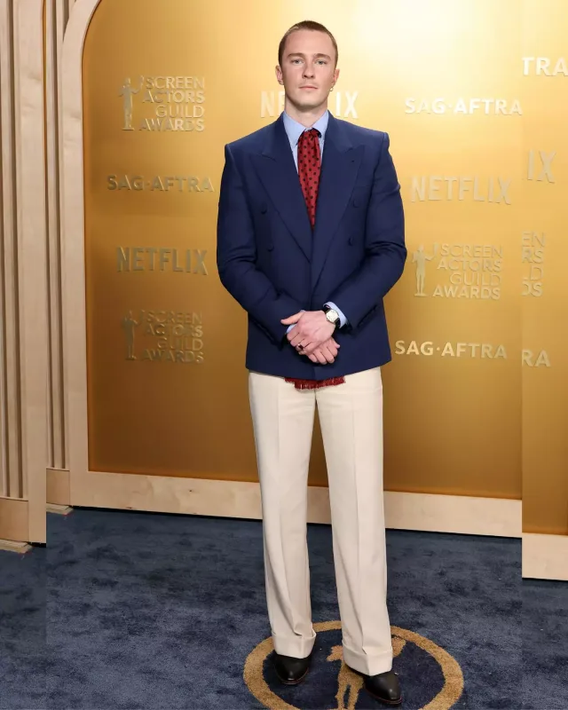 Ödül gecəsinin diqqət çəkənləri...