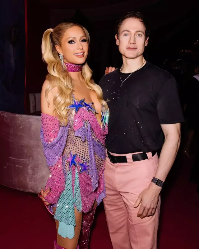 Paris Hilton 44 yaşını belə keçirtdi
