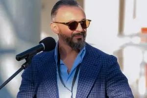 “Qar yağan kimi bəhanə axtarırıq ki, uşaqlar məktəbə getməsinlər”