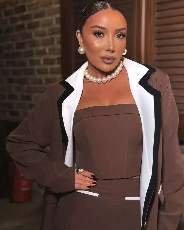 Günayın qəhvəyi “look”u