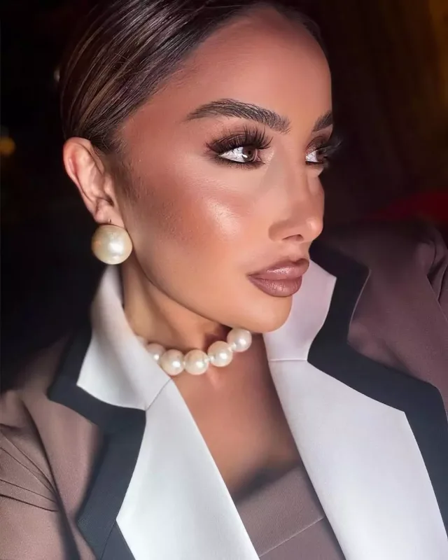 Günayın qəhvəyi “look”u