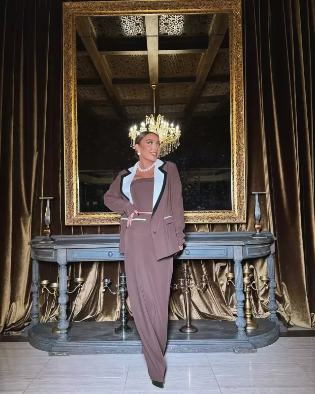 Günayın qəhvəyi “look”u