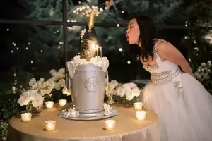 Milyarderin arvadı 40 yaşını belə qeyd etdi