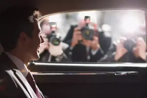 Dünyanın ən varlı adamının adı açıqlandı!