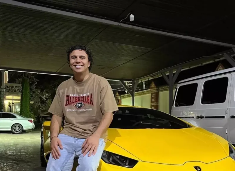 Azərbaycanlı blogerin Rusiyaya girişi 70 il qadağan edildi!