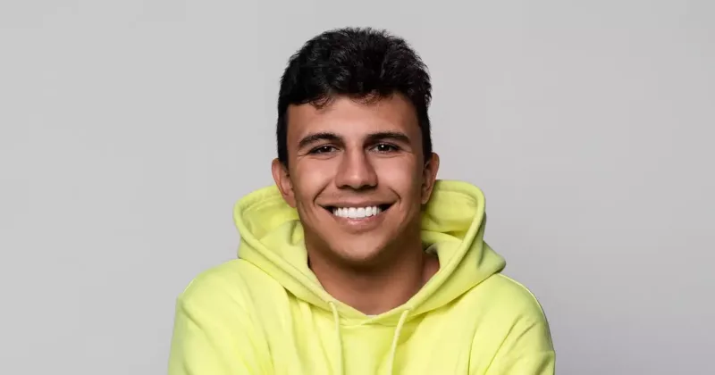 Azərbaycanlı blogerin Rusiyaya girişi 70 il qadağan edildi!