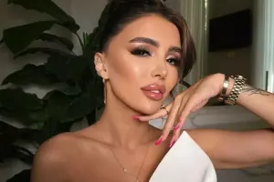 “Gözəllik salonlarına getməkdən bezmişəm” - Renka