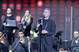 Bakı konsertində səhhəti ilə bağlı danışdı - Video