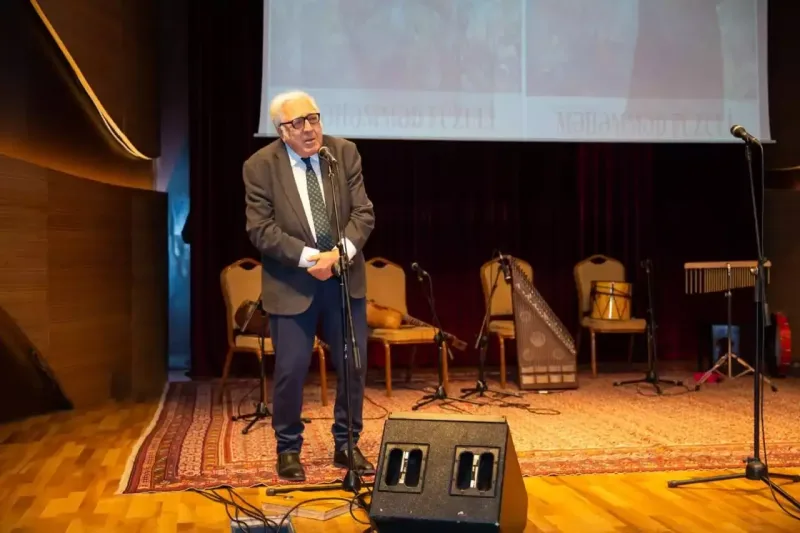 Füzulinin 530 illiyinə həsr olunan ikicildlik nəşrin təqdimatı keçirilib