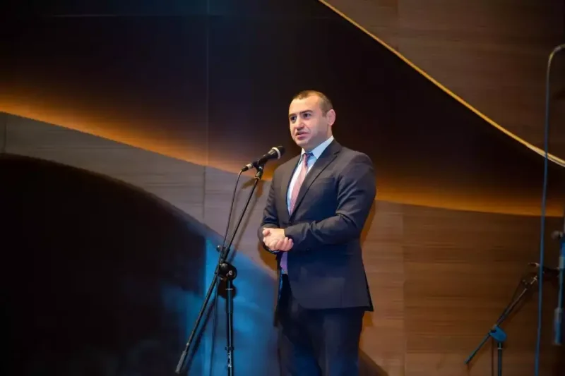 Füzulinin 530 illiyinə həsr olunan ikicildlik nəşrin təqdimatı keçirilib