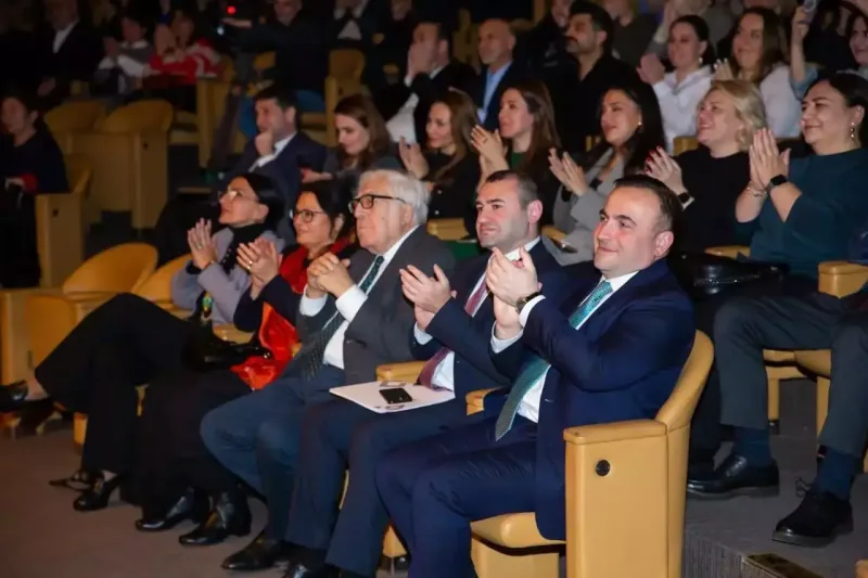 Füzulinin 530 illiyinə həsr olunan ikicildlik nəşrin təqdimatı keçirilib