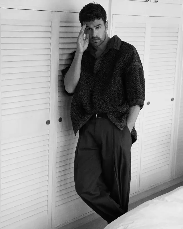 Teo Ceymsdən “Dolce&amp;Gabanna” üçün fotolar