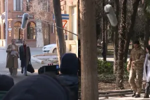 Özge Gürel Gəncədə - Video