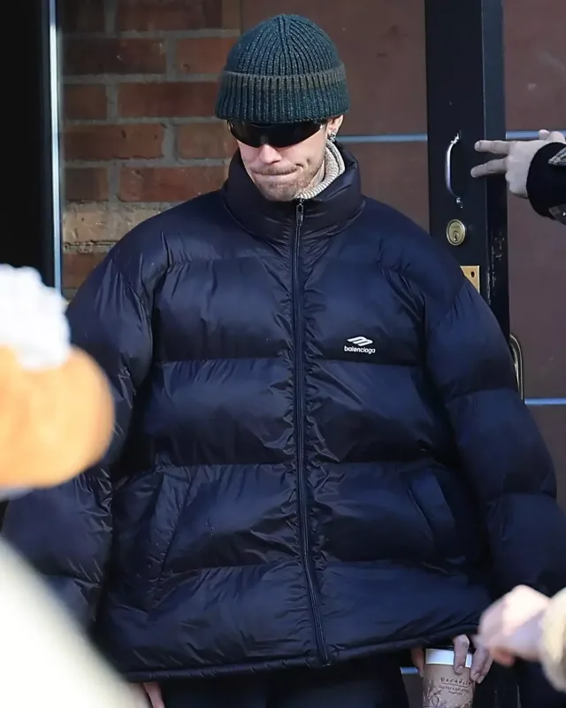 Castin gödəkçəsi ilə gündəmdə