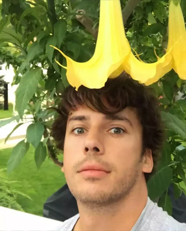 Qalkin xanımı Puqaçovanın yeni şəkillərini paylaşdı