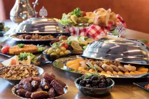 Bakıda məşhur restoranların bahalı iftar qiymətləri - Siyahı