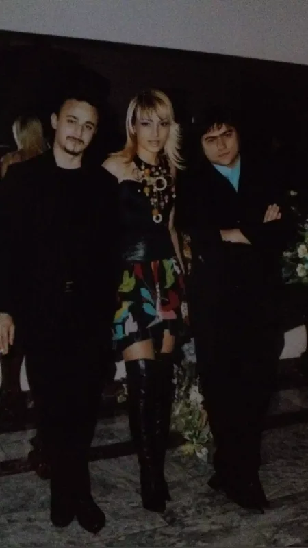 Nura 21 il əvvəl...