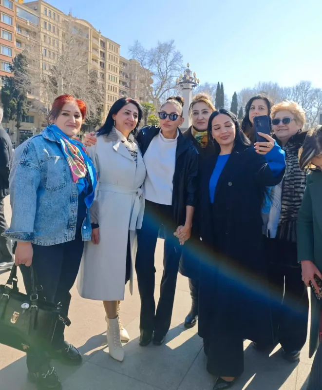 Mehriban Əliyeva qızları ilə Gəncədə - Fotolar
