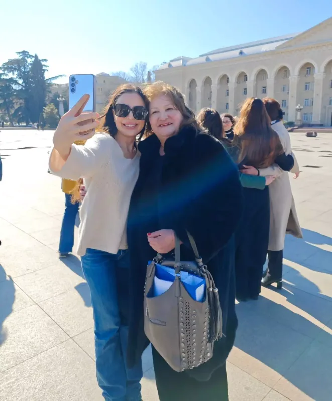 Mehriban Əliyeva qızları ilə Gəncədə - Fotolar