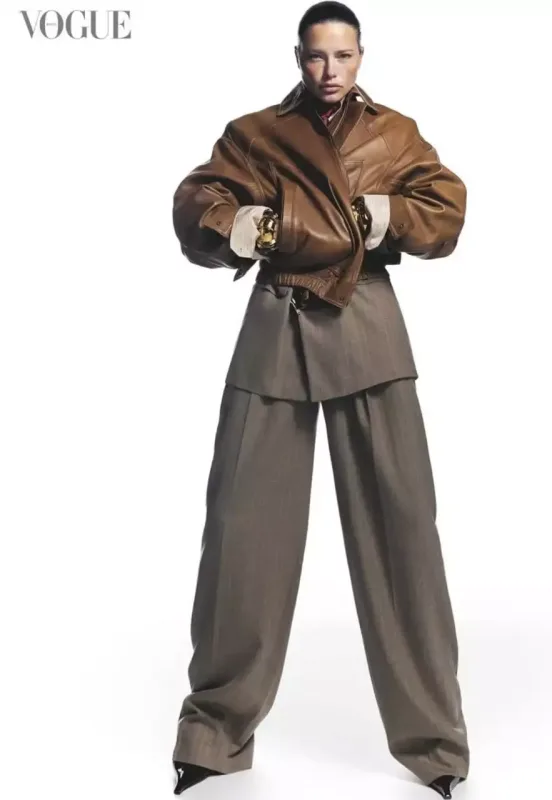 Adriana Lima “Vogue”də