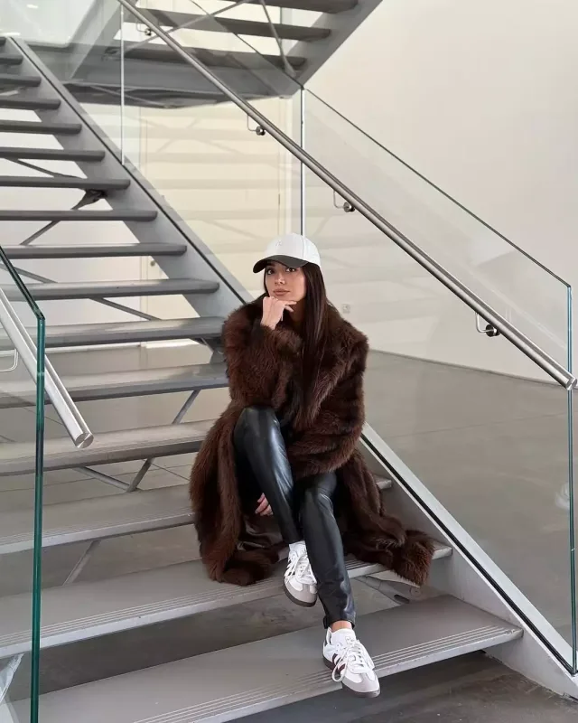 Kəmalədən günəşli havada kürklü fotolar