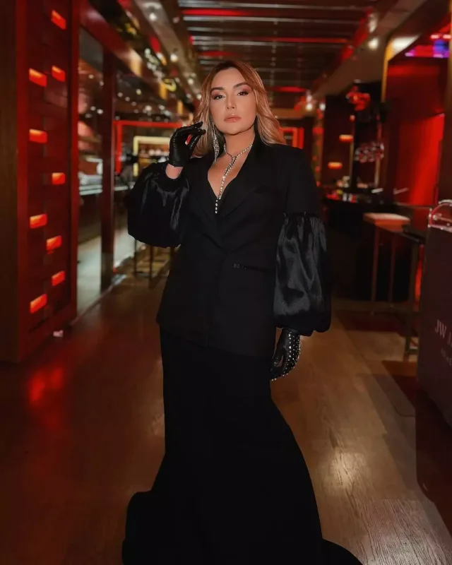 “Ana kimi dünyanı qoruyan varlıq - qadın!”