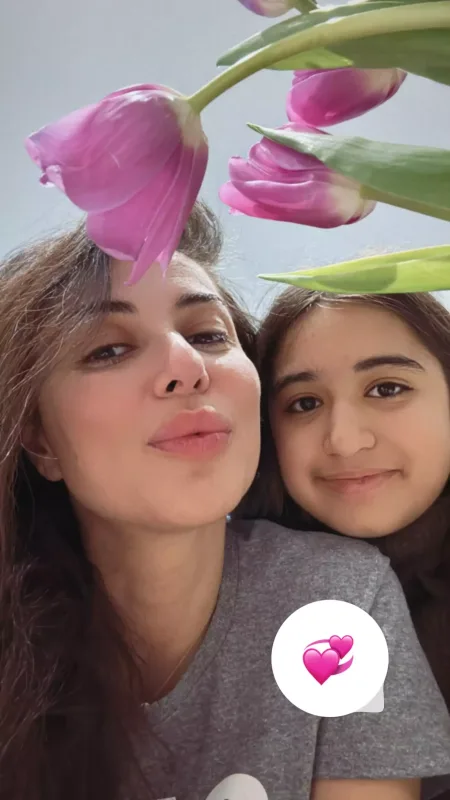 Sevincdən qızı ilə 8 Mart paylaşımı