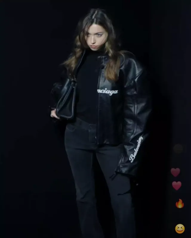 Afra “Balenciaga”nın dəfiləsinə getdi