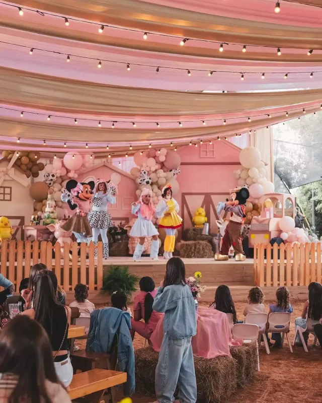 Maluma qızına doğum günü partisi keçirdi