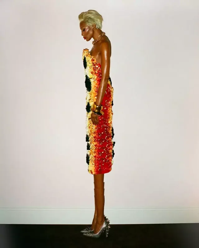 Naomi bunun üçün 180 dərəcə dəyişdi