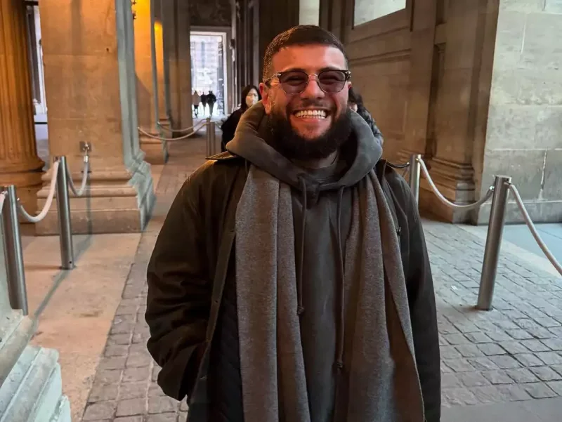 Azərbaycanlı müğənni Luvrda